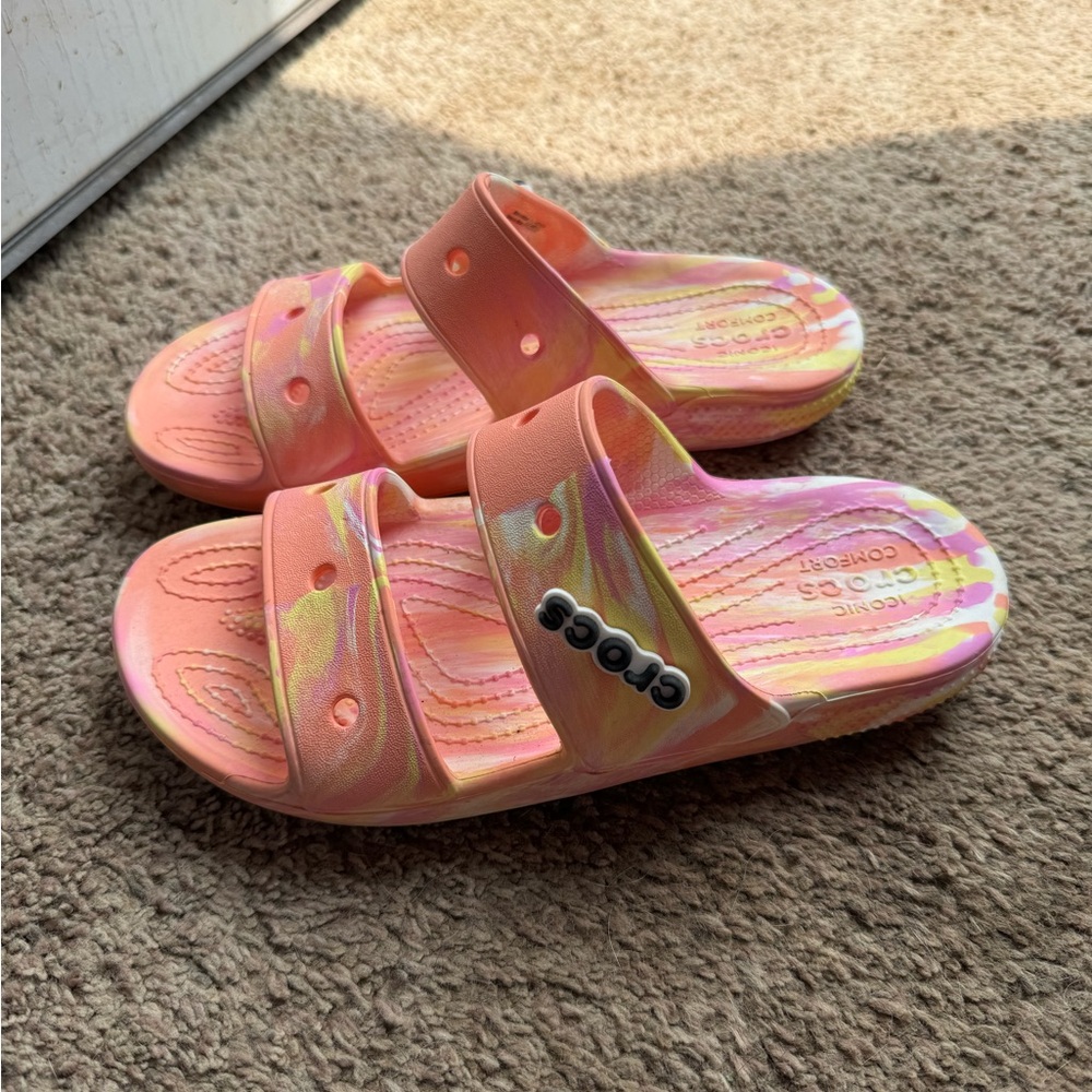 Size 7 Croc Sandal